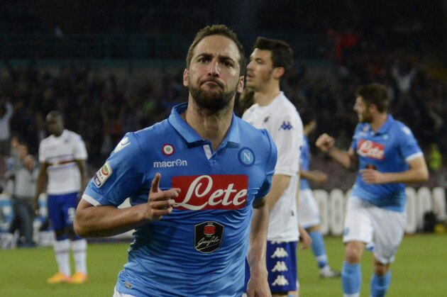 Napoli's Gonzalo Higuain celebrates after scoring during a Serie A soccer match between Napoli and Sampdoria, at the San Paolo stadium in Naples, Italy, Sunday, April 26, 2015. (AP Photo/Salvatore Laporta)
