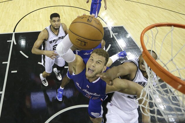 SAN ANTONIO, TX - APRIL 26: Blake Griffin #32 of the Los Angeles Clippers shoots the ball against the San Antonio Spurs during Game Four of the Western Conference quarterfinals of the 2015 NBA Playoffs at the AT&T Center on April 26, 2015 in San Antonio, Texas. NOTE TO USER: User expressly acknowledges and agrees that, by downloading to the terms and conditions of the Getty Images License Agreement. (Photo by Darren Abate-Pool/Getty Images)
