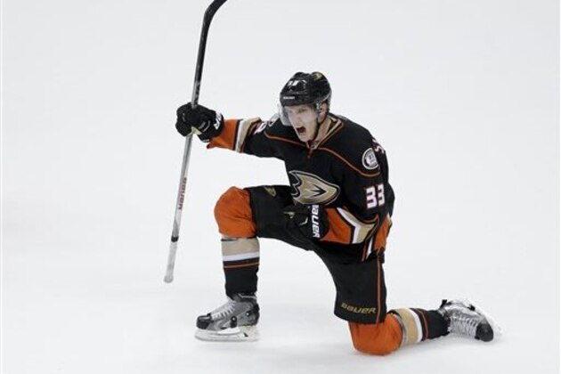 Anaheim Ducks right wing Jakob Silfverberg celebrates his goal against the Winnipeg Jets during the final minutes of the third period of Game 2 of a first-round NHL hockey playoff series in Anaheim, Calif., Saturday, April 18, 2015. (AP Photo/Chris Carlson)