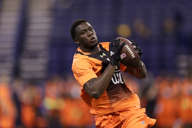 USC wide receiver Nelson Agholor runs a drill at the NFL football scouting combine in Indianapolis, Saturday, Feb. 21, 2015. (AP Photo/David J. Phillip)