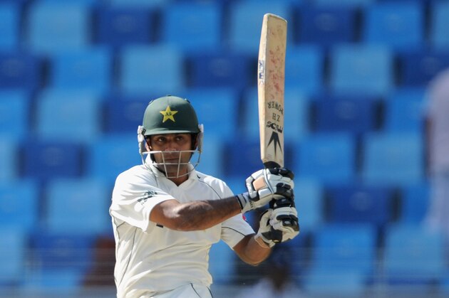 DUBAI, UNITED ARAB EMIRATES - JANUARY 18:  Mohammed Hafeez of Pakistan during the first Test match between Pakistan and England at The Dubai International Cricket Stadium on January 18, 2012 in Dubai, United Arab Emirates.  (Photo by Gareth Copley/Getty Images)