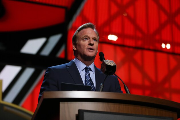 CHICAGO, IL - APRIL 30:  NFL Commissioner Roger Goodell announces that the Tampa Bay Buccaneers chose Jameis Winston of the Florida State Seminoles #1 overall during the first round of the 2015 NFL Draft at the Auditorium Theatre of Roosevelt University on April 30, 2015 in Chicago, Illinois.  (Photo by Jonathan Daniel/Getty Images)