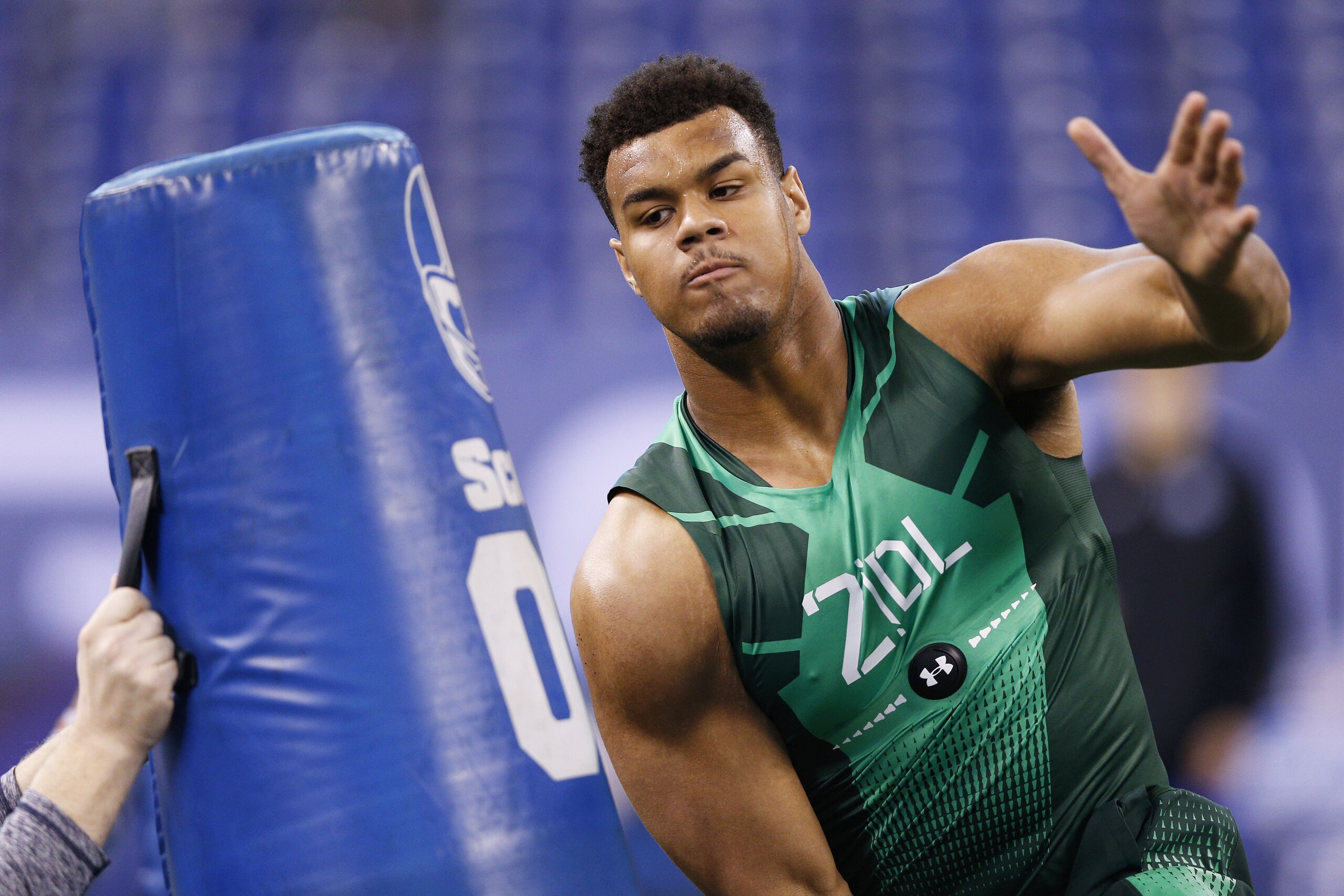 INDIANAPOLIS, IN - FEBRUARY 22: Defensive lineman Arik Armstead of Oregon competes during the 2015 NFL Scouting Combine at Lucas Oil Stadium on February 22, 2015 in Indianapolis, Indiana. (Photo by Joe Robbins/Getty Images)
