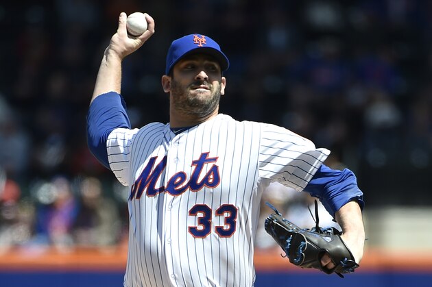 New York Mets starter Matt Harvey (33) pitches against the Miami Marlins in the first inning of a baseball game at Citi Field on Sunday, April 19, 2015, in New York. (AP Photo/Kathy Kmonicek)