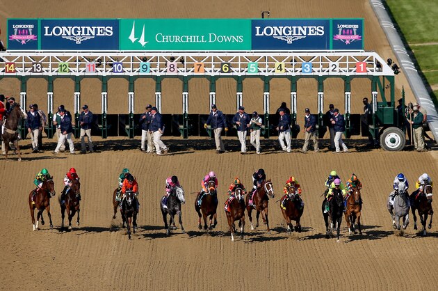 LOUISVILLE, KY - MAY 01:  The horses head out of the start during the 141st running of the Kentucky Oaks at Churchill Downs at Churchill Downs on May 1, 2015 in Louisville, Kentucky.  (Photo by Elsa/Getty Images)