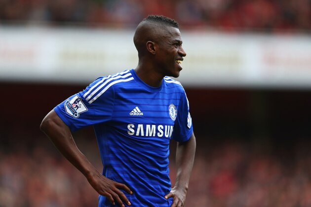 LONDON, ENGLAND - APRIL 26:  Ramires of Chelsea reacts after a missed chance during the Barclays Premier League match between Arsenal and Chelsea at Emirates Stadium on April 26, 2015 in London, England.  (Photo by Paul Gilham/Getty Images)