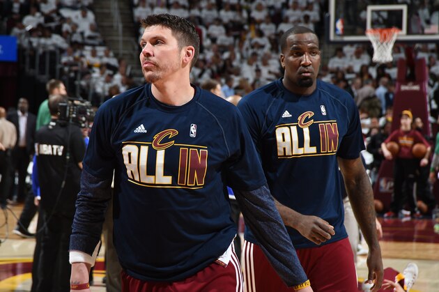 CLEVELAND, OH - APRIL 21:  Mike Miller #18 of the Cleveland Cavaliers warms up before Game Two of the Eastern Conference Quarterfinals against the Boston Celtics during the 2015 NBA Playoffs on April 21, 2015 at Quicken Loans Arena in Cleveland, Ohio. NOTE TO USER: User expressly acknowledges and agrees that, by downloading and/or using this Photograph, user is consenting to the terms and conditions of the Getty Images License Agreement. Mandatory Copyright Notice: Copyright 2015 NBAE (Photo by Brian Babineau/NBAE via Getty Images)