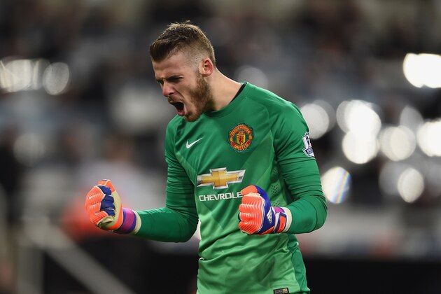 NEWCASTLE UPON TYNE, ENGLAND - MARCH 04: David De Gea of Manchester United celebrates during the Barclays Premier League match between Newcastle United and Manchester United at St James' Park on March 4, 2015 in Newcastle upon Tyne, England. (Photo by Laurence Griffiths/Getty Images) NEWCASTLE UPON TYNE, ENGLAND - MARCH 04: David De Gea of Manchester United celebrates during the Barclays Premier League match between Newcastle United and Manchester United at St James' Park on March 4, 2015 in Newcastle upon Tyne, England. (Photo by Laurence Griffiths/Getty Images)