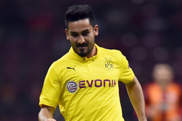 ISTANBUL, TURKEY - OCTOBER 22:  Ilkay Guendogan of Dortmund runs with the ball the UEFA Champions League group D match between Glatasaray AS and Borussia Dortmund at Ali Sami Yen Spor Kompleksi on October 22, 2014 in Istanbul, Turkey.  (Photo by Lars Baron/Getty Images)