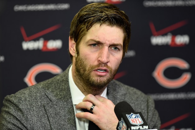 MINNEAPOLIS, MN - DECEMBER 28: Jay Cutler #6 of the Chicago Bears speaks to the media after the game against the Minnesota Vikings on December 28, 2014 at TCF Bank Stadium in Minneapolis, Minnesota. The Vikings defeated the Bears 13-9. (Photo by Hannah Foslien/Getty Images)