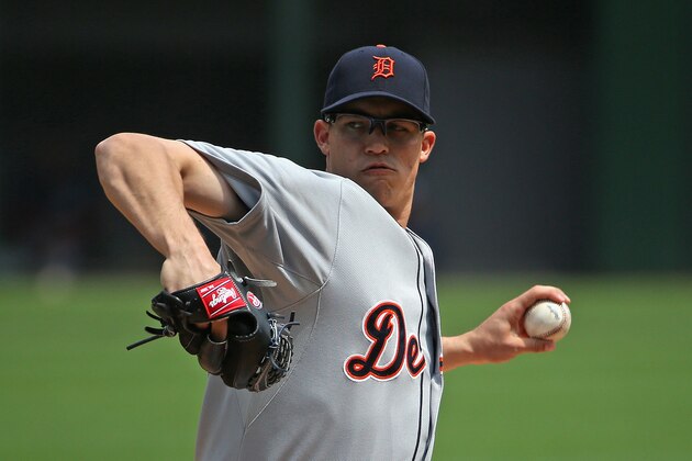 CHICAGO, IL - MAY 07: Starting pitcher Kyle Lobstein #53 of the Detroit Tigers delivers the ball against the Chicago White Sox at U.S. Cellular Field on May 7, 2015 in Chicago, Illinois.  (Photo by Jonathan Daniel/Getty Images)
