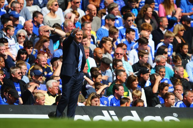 LONDON, ENGLAND - MAY 03:  Jose Mourinho manager of Chelsea signals from the touchline during the Barclays Premier League match between Chelsea and Crystal Palace at Stamford Bridge on May 3, 2015 in London, England.  (Photo by Clive Mason/Getty Images)