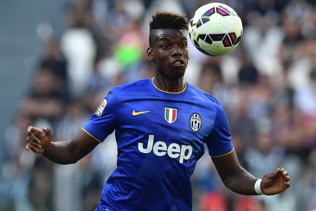 TURIN, ITALY - MAY 09:  Paul Pogba of Juventus FC controls the ball during the Serie A match between Juventus FC and Cagliari Calcio at Juventus Arena on May 09, 2015 in Turin, Italy.  (Photo by Valerio Pennicino/Getty Images)