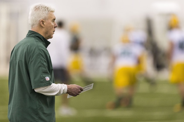 Green Bay Packers general manager Ted Thompson watches the offensive line during NFL football minicamp Friday, May 8, 2015 in Green Bay, Wis.   (AP Photo/Mike Roemer)