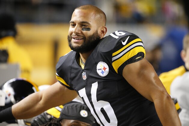 Pittsburgh Steelers wide receiver Lance Moore (16) returns to the bench after a touchdown catch during the first half of the NFL football game against the Houston Texans, Monday, Oct. 20, 2014 in Pittsburgh. The Steelers won 30-23. (AP Photo/Gene J. Puskar)
