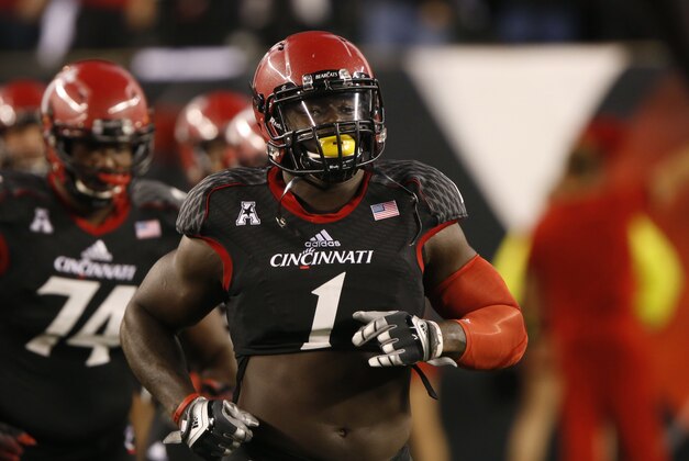 Oct 24, 2014; Cincinnati, OH, USA; Cincinnati Bearcats linebacker Jeff Luc (1) against the South Florida Bulls at Paul Brown Stadium. The Bearcats won 34-17. Mandatory Credit: Aaron Doster-USA TODAY Sports