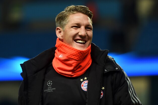 MANCHESTER, ENGLAND - NOVEMBER 25:  Bastian Schweinsteiger of Bayern Muenchen inspects the pitch on arrival at the stadium during the UEFA Champions League Group E match between Manchester City and FC Bayern Muenchen at the Etihad Stadium on November 25, 2014 in Manchester, United Kingdom.  (Photo by Michael Regan/Getty Images)