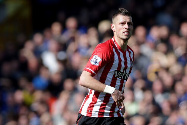 LIVERPOOL, ENGLAND - APRIL 4:  Morgan Schneiderlin of Southampton during the Barclays Premier League match between Everton and Southampton at Goodison Park on April 4, 2015 in Liverpool, England. (Photo by Clint Hughes/Getty Images)