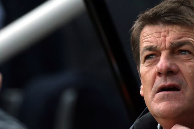 Newcastle United's head coach John Carver awaits the start of  their English Premier League soccer match between Newcastle United and West Bromwich Albion at St James' Park, Newcastle, England, Saturday, May 9, 2015. (AP Photo/Scott Heppell)