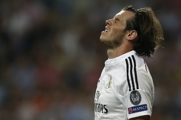 Real Madrid's Gareth Bale reacts during the Champions League second leg semifinal soccer match between Real Madrid and Juventus, at the Santiago Bernabeu stadium in Madrid, Wednesday, May 13, 2015. (AP Photo/Andres Kudacki)