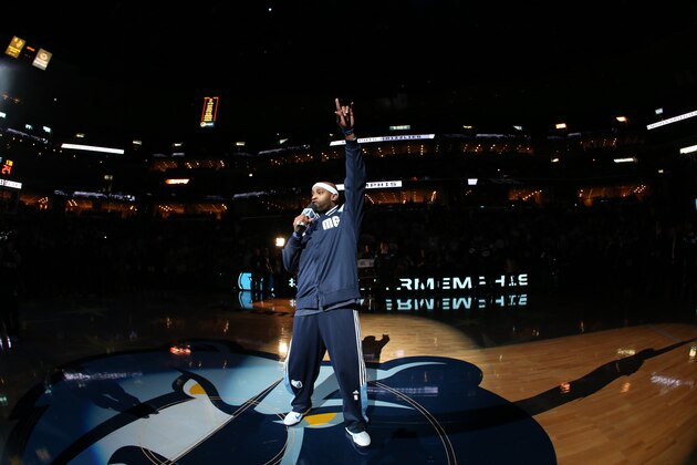 MEMPHIS, TN - OCTOBER 29: Vince Carter #15 of the Memphis Grizzlies addresses the crowd before the game against the Minnesota Timberwolves on October 29, 2014 at FedExForum in Memphis, Tennessee. NOTE TO USER: User expressly acknowledges and agrees that, by downloading and or using this photograph, User is consenting to the terms and conditions of the Getty Images License Agreement. Mandatory Copyright Notice: Copyright 2014 NBAE (Photo by Joe Murphy/NBAE via Getty Images)