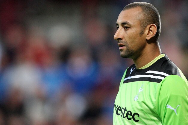 Tottenham Hotspurs' goalkeeper Heurelho Gomes, is seen during their Europa League qualifying first leg soccer match against Heart's  at Tynecastle, Edinburgh, Scotland, Thursday Aug 18, 2011.(AP Photo/Scott Heppell)