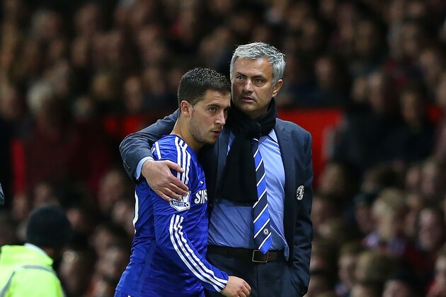 MANCHESTER, ENGLAND - OCTOBER 26:  Chelsea Manager Jose Mourinho embraces Eden Hazard during the Barclays Premier League match between Manchester United and Chelsea at Old Trafford on October 26, 2014 in Manchester, England.  (Photo by Alex Livesey/Getty Images)