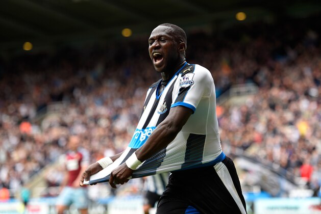 NEWCASTLE UPON TYNE, ENGLAND - MAY 24:  Moussa Sissoko of Newcastle United celebrates scoring his team's first goal during the Barclays Premier League match between Newcastle United and West Ham United at St James' Park on May 24, 2015 in Newcastle upon Tyne, England.  (Photo by Stu Forster/Getty Images)