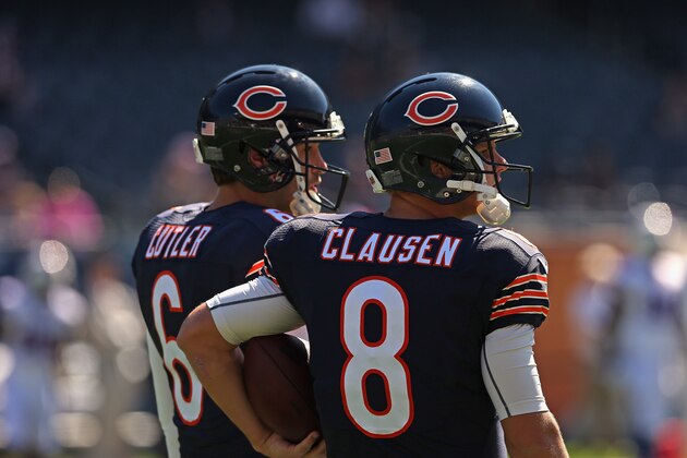 CHICAGO, IL - SEPTEMBER 07: Quarterbacks Jimmy Clausen #8 of the Chicago Bears and Jay Cutler #6 during pregame warmups before their game against the Buffalo Bills of the Chicago Bears at Soldier Field on September 7, 2014 in Chicago, Illinois. (Photo by Jonathan Daniel/Getty Images)
