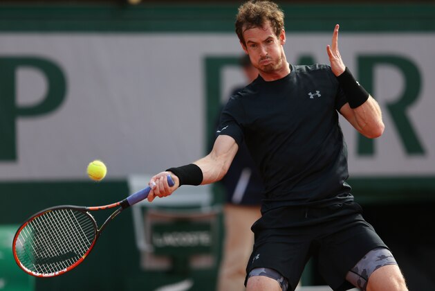 PARIS, FRANCE - MAY 25:  Andy Murray of Great Britain plays a forehand in his Men's Singles match against  Facundo Arguello of Argentina on day two of the 2015 French Open at Roland Garros on May 25, 2015 in Paris, France.  (Photo by Clive Mason/Getty Images)