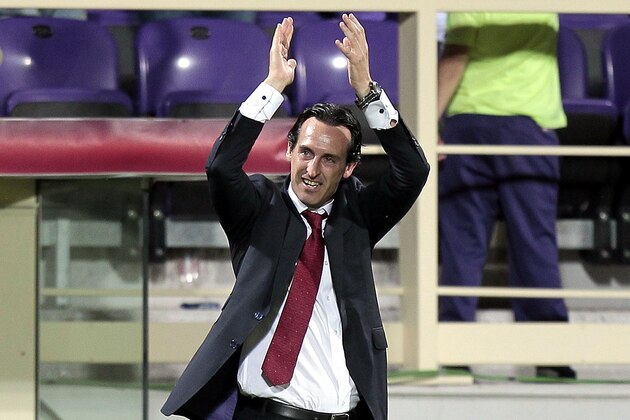 FLORENCE, ITALY - MAY 14: Unai Emery manager of FC Sevilla celebrates after winning during the UEFA Europa League Semi Final match between ACF Fiorentina and FC Sevilla on May 14, 2015 in Florence, Italy.  (Photo by Gabriele Maltinti/Getty Images)