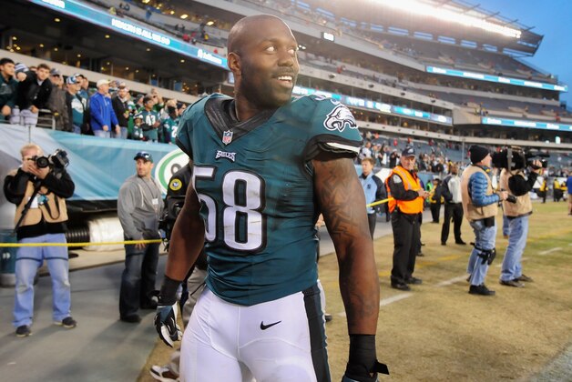 PHILADELPHIA, PA - NOVEMBER 23:  Trent Cole #58 of the Philadelphia Eagles leaves the field after their 43-24 over the Tennessee Titans  at Lincoln Financial Field on November 23, 2014 in Philadelphia, Pennsylvania.  (Photo by Evan Habeeb/Getty Images)