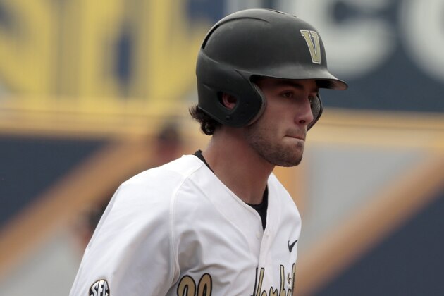 Vanderbilt’s Dansby Swanson (7) rounds the bases after hitting a two run homer during the first inning of a game against Missouri at the Southeastern Conference college baseball tournament at the Hoover Met, Wednesday, May 20, 2015, in Hoover, Ala. (AP Photo/Butch Dill)