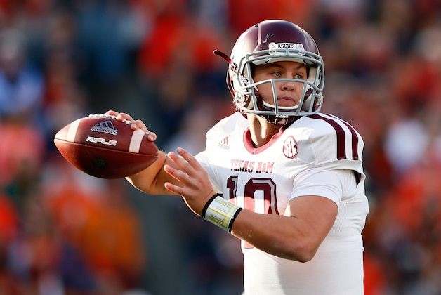 AUBURN, AL - NOVEMBER 08:  Kyle Allen #10 of the Texas A&M Aggies looks to pass against the Auburn Tigers at Jordan Hare Stadium on November 8, 2014 in Auburn, Alabama.  (Photo by Kevin C. Cox/Getty Images)