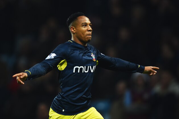 BIRMINGHAM, ENGLAND - NOVEMBER 24:  Nathaniel Clyne of Southampton celebrates as he scores their first and equalising goal during the Barclays Premier League match between Aston Villa and Southampton at Villa Park on November 24, 2014 in Birmingham, England.  (Photo by Laurence Griffiths/Getty Images)