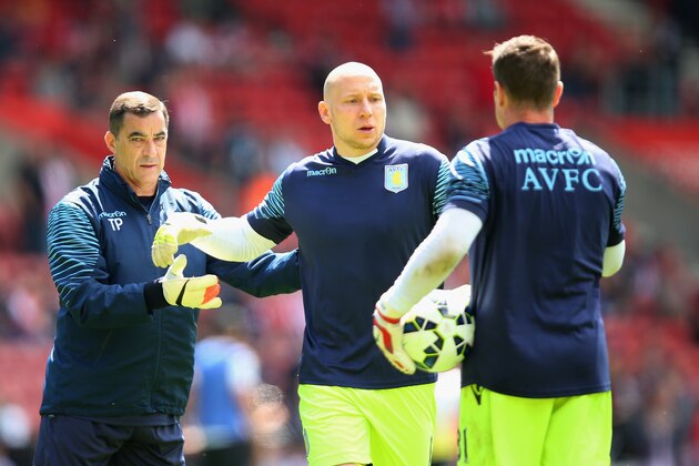 SOUTHAMPTON, ENGLAND - MAY 16:  Aston Villa goalkeeping coach, Tony Parks (L) with Brad Guzan of Aston Villa (C) ahead of the Barclays Premier League match between Southampton and Aston Villa at St Mary's Stadium on May 16, 2015 in Southampton, England.  (Photo by Bryn Lennon/Getty Images)