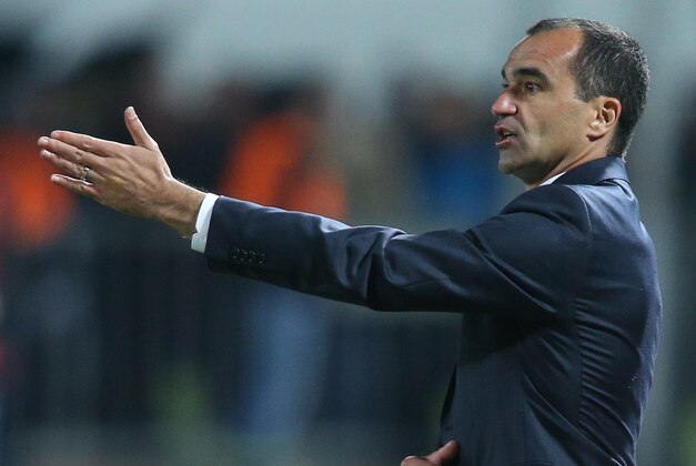 Everton's coach Roberto Martinez gestures during the Europa League Group H soccer match between Krasnodar and Everton in Krasnodar, Russia, Thursday, Oct. 2, 2014. (AP Photo/Vitaly Timkiv)