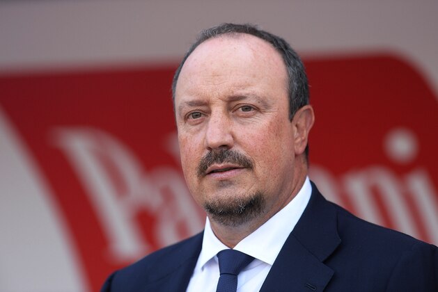VERONA, ITALY - AUGUST 31:  Head coach of Napoli Rafa Benitez looks on during the Serie A match between AC Chievo Verona and SSC Napoli at Stadio Marc'Antonio Bentegodi on August 31, 2013 in Verona, Italy.  (Photo by Dino Panato/Getty Images)