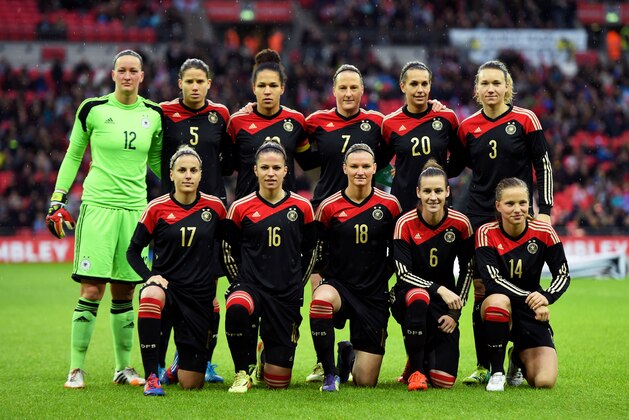 LONDON, ENGLAND - NOVEMBER 23:  The Germant team pose for the cameras prior to kickoff during the Women's International Friendly match between England and Germany at Wembley Stadium on November 23, 2014 in London, England.  (Photo by Paul Gilham/Getty Images)