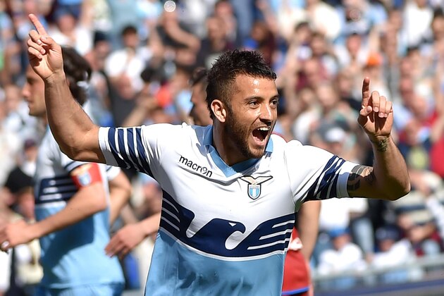 Lazio's Felipe Anderson celebrates after scoring during a Serie A soccer match between Lazio and Empoli at Rome's Olympic stadium, Sunday, April 12, 2015. (AP Photo/Ettore Ferrari, Ansa)