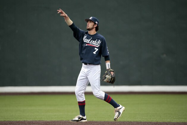 Vanderbilt shortstop Dansby Swanson plays against Radford in an NCAA regional college baseball game Monday, June 1, 2015, in Nashville, Tenn. Vanderbilt won 21-0 to advance to the super regional round. (AP Photo/Mark Humphrey)