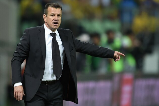 SAO PAULO, BRAZIL - JUNE 07:  Head coach Dunga of Brazil gestures during the International Friendly Match between Brazil and Mexico at Allianz Parque on June 7, 2015 in Sao Paulo, Brazil.  (Photo by Buda Mendes/Getty Images)