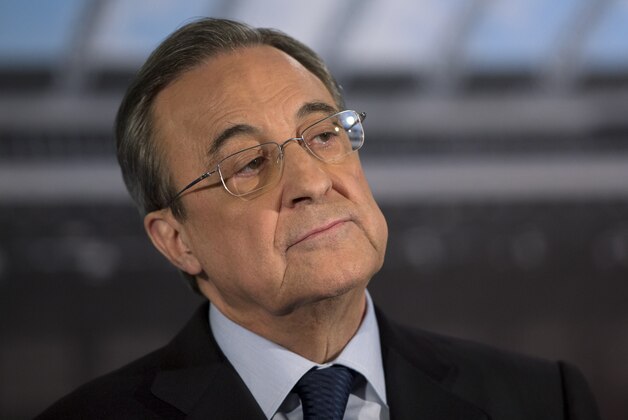 Real Madrid's President Florentino Perez pauses during a press conference at the Bernabeu stadium in Madrid, Spain, Monday, May 25, 2015. Perez announced that the team's coach Carlo Ancelotti will not continue next season and the club will announce the name of his replacement next week. (AP Photo/Paul White)