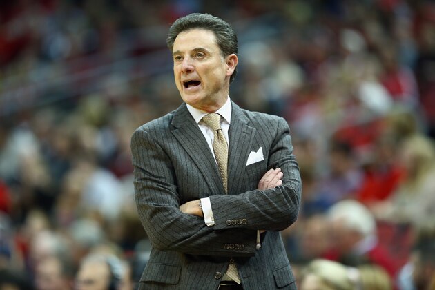 LOUISVILLE, KY - NOVEMBER 29:  Rick Pitino the head coach of the Louisville Cardinals givees instructions to his team  during the game against the Southern Mississippi Golden Eagles at KFC YUM! Center on November 29, 2013 in Louisville, Kentucky.  (Photo by Andy Lyons/Getty Images)