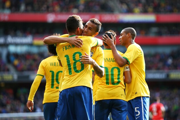 LONDON, ENGLAND - MARCH 29:  Firmino