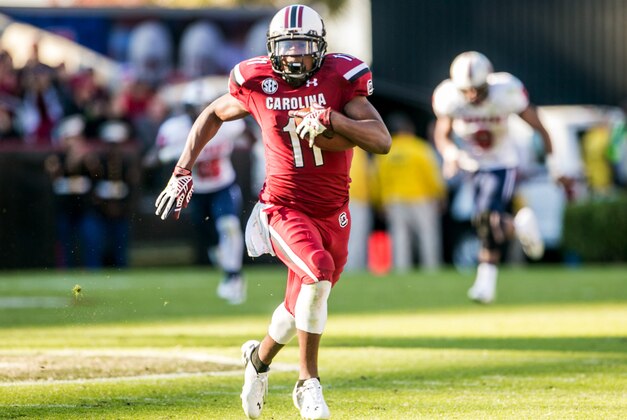 Nov 22, 2014; Columbia, SC, USA; South Carolina Gamecocks wide receiver Pharoh Cooper (11) makes a long reception against the South Alabama Jaguars in the second half at Williams-Brice Stadium. Mandatory Credit: Jeff Blake-USA TODAY Sports