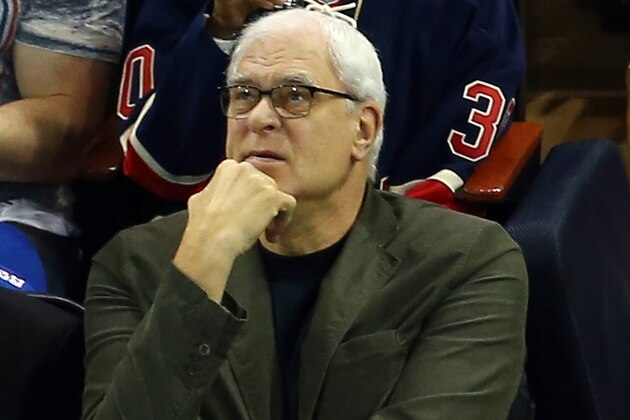 NEW YORK, NY - MAY 29:  New York Knicks president  Phil Jackson (Bottom) and director Spike Lee (Top) watch Game Seven of the Eastern Conference Finals between the Tampa Bay Lightning and the New York Rangers during the 2015 NHL Stanley Cup Playoffs at Madison Square Garden on May 29, 2015 in New York City.  (Photo by Elsa/Getty Images)