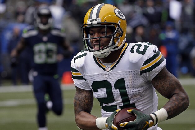 Green Bay Packers' Ha Ha Clinton-Dix (21) grins after intercepting a pass during the first half of the NFL football NFC Championship game against the Seattle Seahawks Sunday, Jan. 18, 2015, in Seattle. (AP Photo/David J. Phillip)