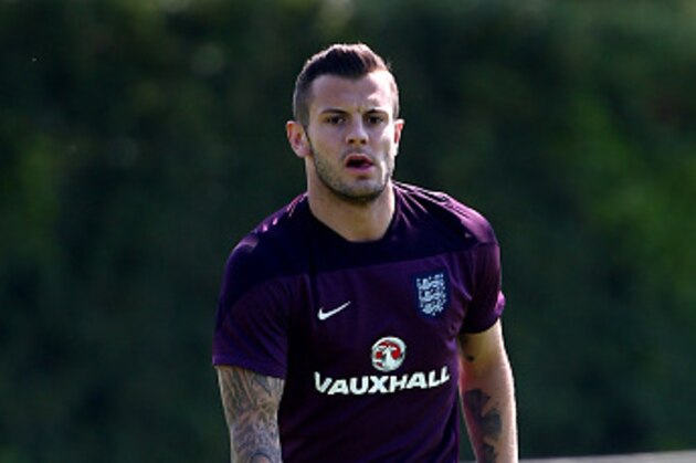 ST ALBANS, ENGLAND - JUNE 06: England's Jack Wilshere warms up during the England Training Session ahead of their EURO 2016 Group E qualifier against Slovenia on June 06, 2015 in St Albans, England. (Photo by Charlie Crowhurst/Getty Images)