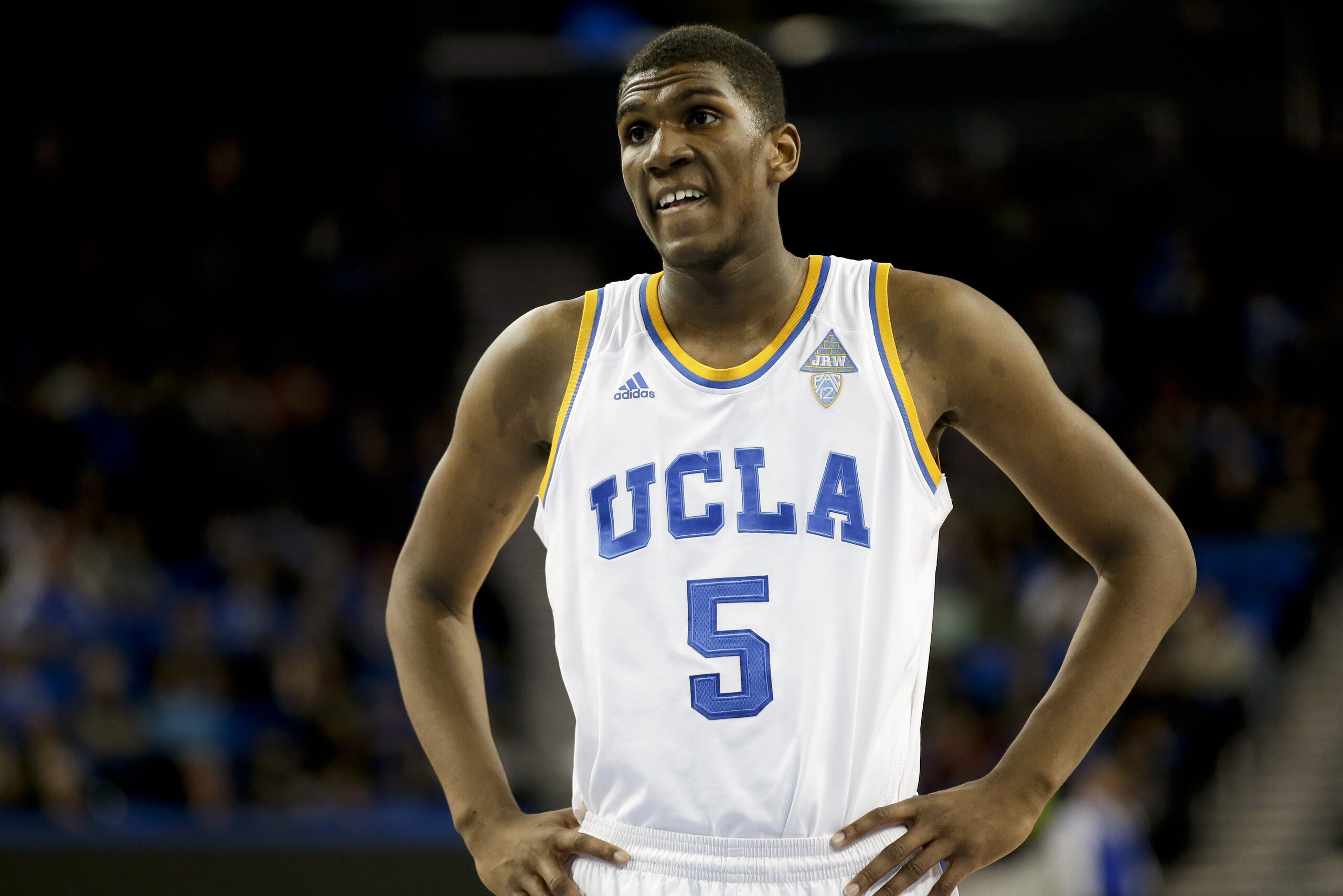 UCLA forward Kevon Looney plays during the second half of an NCAA college basketball game against Washington State in Los Angeles, Sunday, March 1, 2015. UCLA won 72-67. (AP Photo/Chris Carlson)